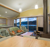 Arthur Riverfront and Sea Lodge downstream - Accommodation Gladstone