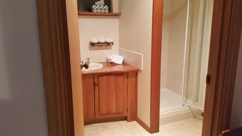 Beezneez B&B - Accommodation Gladstone 8