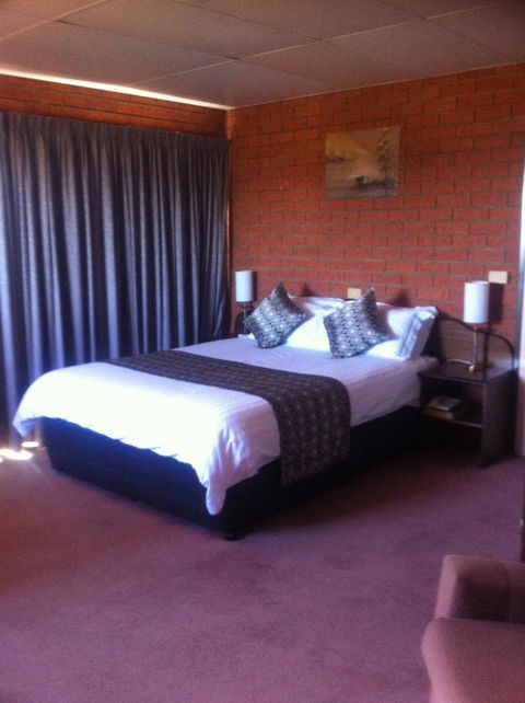 The Waterloo Hotel - Accommodation Gladstone 35