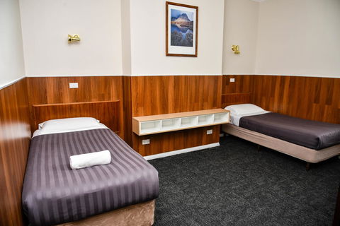 Hobart Tower Motel - Accommodation Gladstone 11