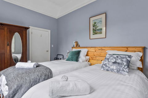 Gatehouse On Stoke - Accommodation Gladstone 25