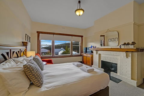 Gorgeous Hobart Accommodation - Park On Park - New Town - Accommodation Gladstone 2