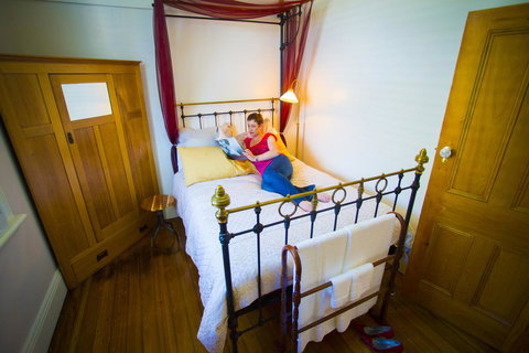 The Port Masters Lodgings - Accommodation Gladstone 18