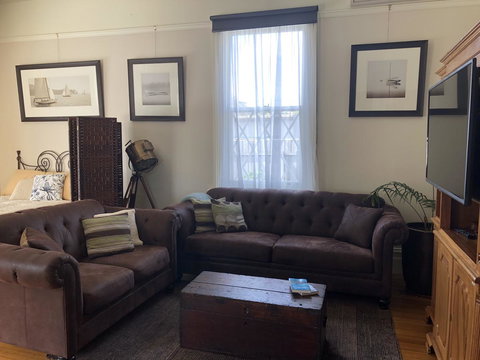 The Port Masters Lodgings - Accommodation Gladstone 15