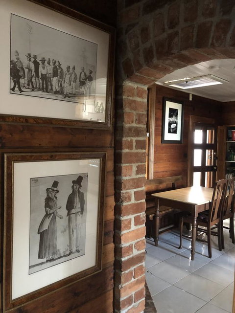 The Port Masters Lodgings - Accommodation Gladstone 3