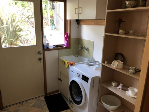 Little Mountain Town - Accommodation Gladstone 8