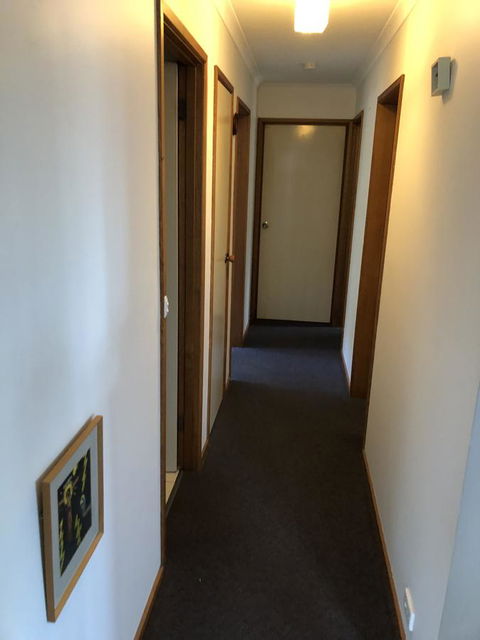 Little Mountain Town - Accommodation Gladstone 10