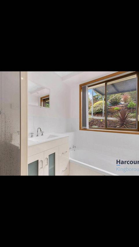 Little Mountain Town - Accommodation Gladstone 15
