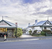 Touchwood Cottages - Accommodation Gladstone