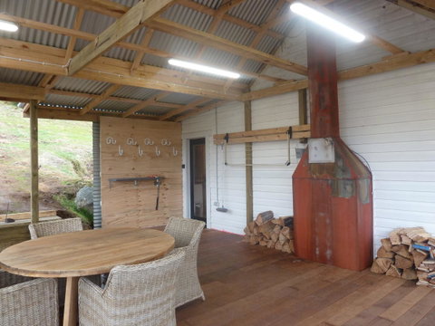 Riders Hut - Derby - Accommodation Gladstone 10