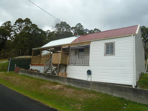 Riders Hut - Derby - Accommodation Gladstone 0