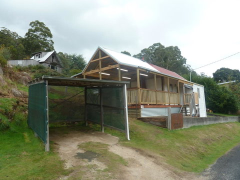 Riders Hut - Derby - Accommodation Gladstone 2