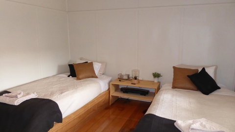 Riders Hut - Derby - Accommodation Gladstone 13