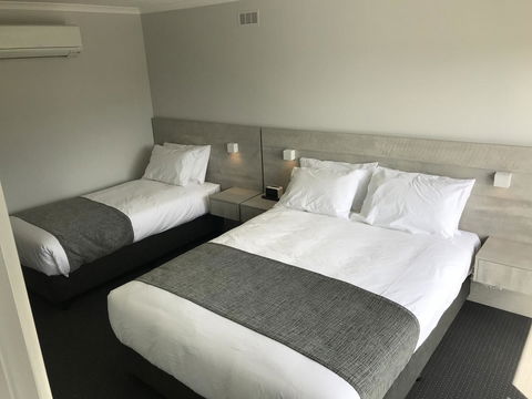 Seabrook Hotel - Accommodation Gladstone 10