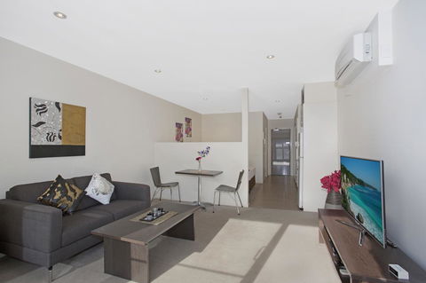 Astra Apartments Glen Waverley @Springvale RD - Accommodation Gladstone 13