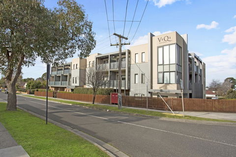 Astra Apartments Glen Waverley @Springvale RD - Accommodation Gladstone 14