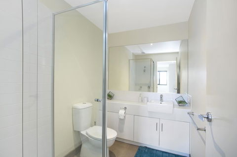 Astra Apartments Glen Waverley @Springvale RD - Accommodation Gladstone 5