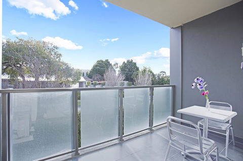 Astra Apartments Glen Waverley @Springvale RD - Accommodation Gladstone 10