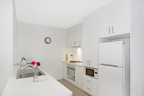 Astra Apartments Glen Waverley @Springvale RD - Accommodation Gladstone 16