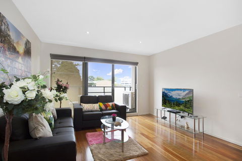 Astra Apartments Glen Waverley @Springvale RD - Accommodation Gladstone 18