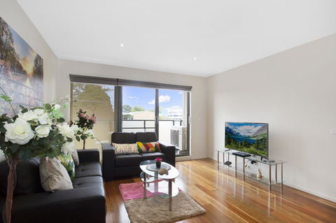 Astra Apartments Glen Waverley @Springvale RD - Accommodation Gladstone 2