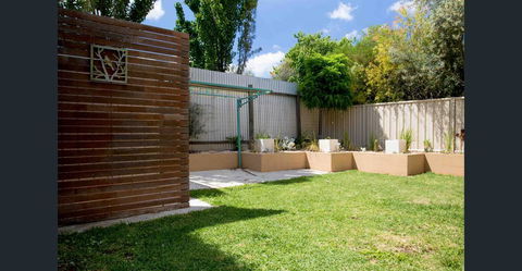 Flora Hill Creek Views - Accommodation Gladstone 17