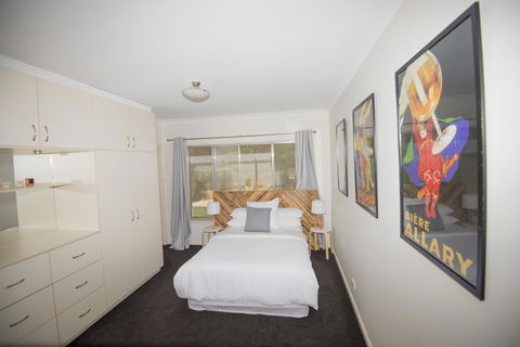 Flora Hill Creek Views - Accommodation Gladstone 2