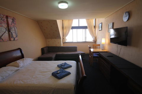 Arlberg Hotham - Accommodation Gladstone 3