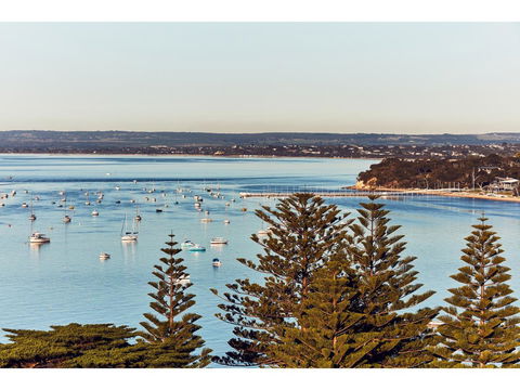Hotel Sorrento - Accommodation Gladstone 23