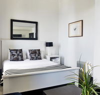 The Royal Hotel Mornington - Accommodation Gladstone