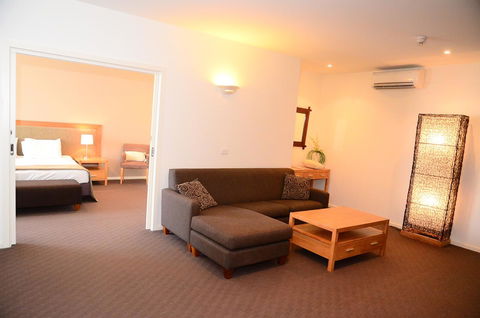 Mornington Hotel - Accommodation Gladstone 36