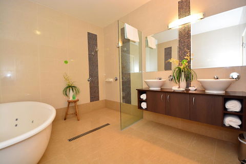 Mornington Hotel - Accommodation Gladstone 37
