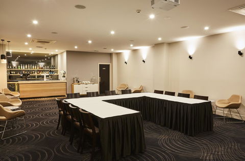 Mornington Hotel - Accommodation Gladstone 14