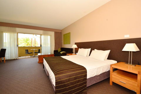Mornington Hotel - Accommodation Gladstone 34