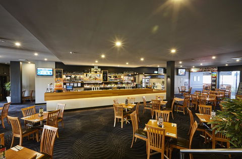 Mornington Hotel - Accommodation Gladstone 10