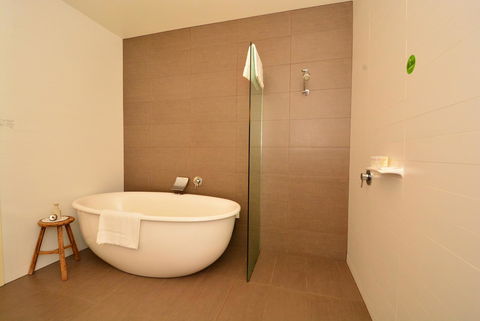 Mornington Hotel - Accommodation Gladstone 38