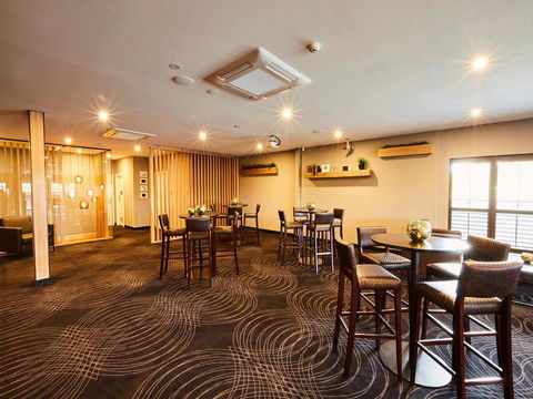 Mornington Hotel - Accommodation Gladstone 16