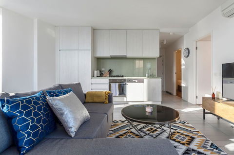 2Bedroom Apartment With Views In Docklands Next To CBD & Marvel Stadium - Accommodation Gladstone 8
