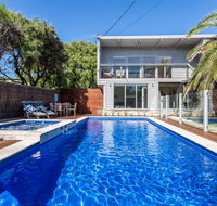 Front Beach House - Accommodation Gladstone