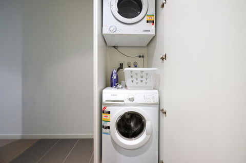 Mono Apartments On Franklin Street - Accommodation Gladstone 22