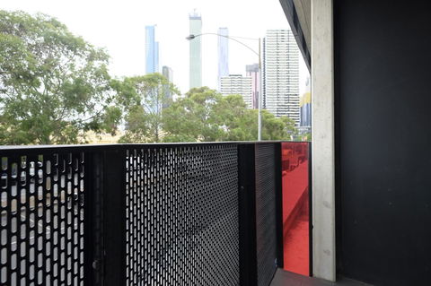 Mono Apartments On Franklin Street - Accommodation Gladstone 4