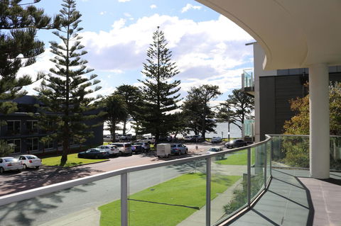 130 At The Waves - Accommodation Gladstone 19