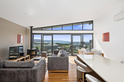 Apollo Bay Cottages - Accommodation Gladstone 13