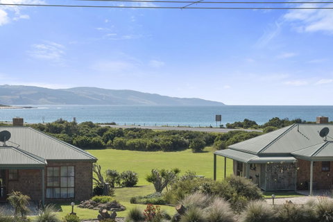 Apollo Bay Cottages - Accommodation Gladstone 1