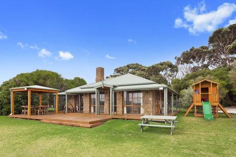 Apollo Bay Cottages - Accommodation Gladstone 0