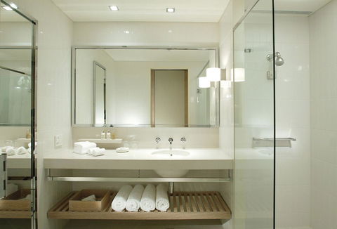 Crown Promenade Melbourne - Accommodation Gladstone 6