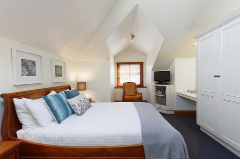 54 On Bank - Accommodation Gladstone 19