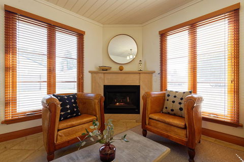54 On Bank - Accommodation Gladstone 30