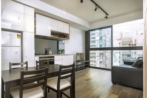 Mono Apartments On La Trobe Street - Accommodation Gladstone 6
