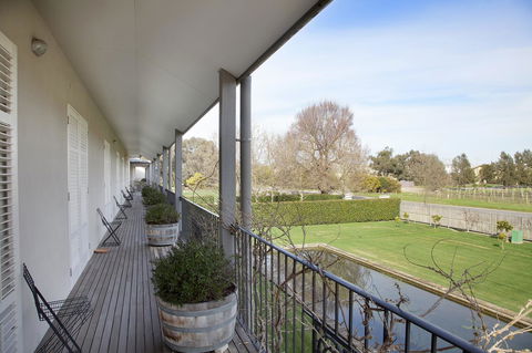 Lancemore Milawa - Accommodation Gladstone 9